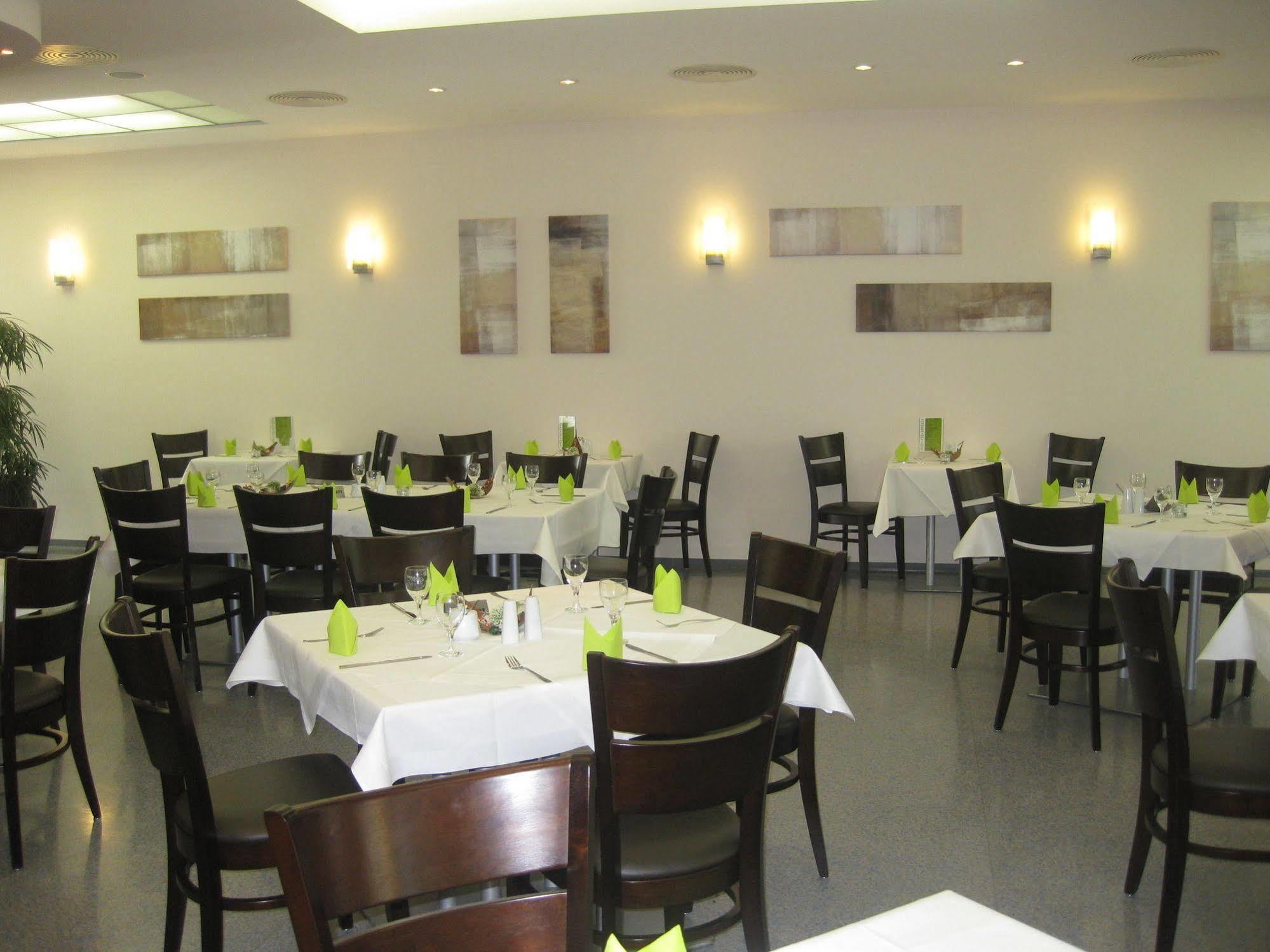 Vch Hotel Γκράιφσβαλντ Εξωτερικό φωτογραφία
